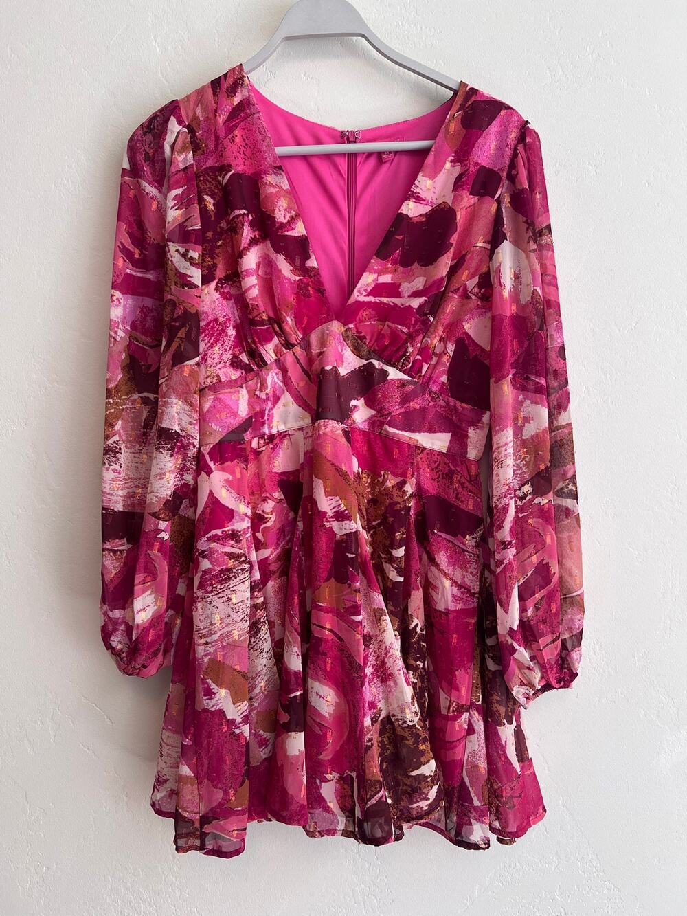 Flying Tomato Abstract Metallic Pink Long Sleeve Flowy Mini Dress Size: Medium
